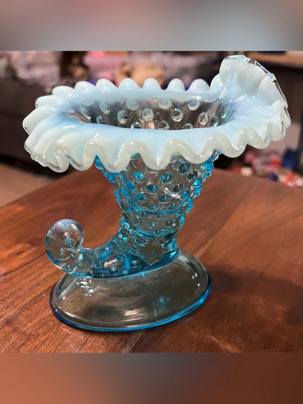 Vintage Fenton Blue Opalescent Hobnail Cornucopia Vase 6”